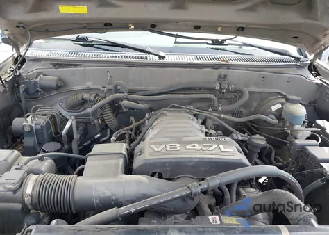 2004 Toyota Sequoia Sr5 V8 z USA, uszkodzony, nr VIN 5TDBT44A34S211237